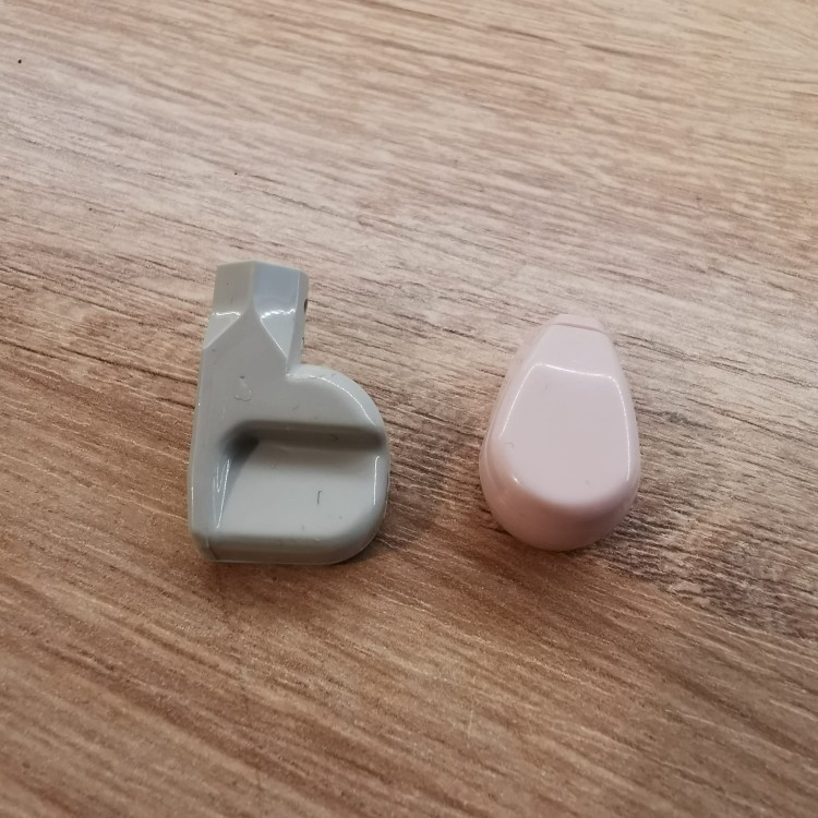 AT0001800R Roca końcówki wylewki Multiclin Advance Round i Square