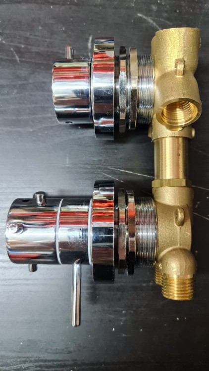 BOSSINI BATERIA Z TERMOSTATEM M&Z - kompletna