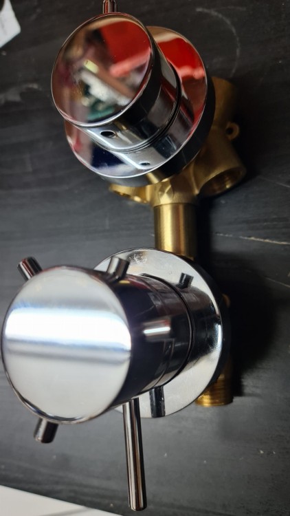 BOSSINI BATERIA Z TERMOSTATEM M&Z - kompletna