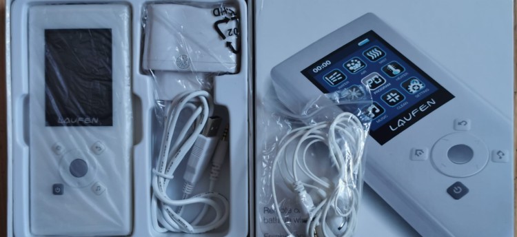 Wyprzedaż - Laufen Pilot + Wzmacniacz stereo Marine TK75R  4 kanałowe + subwoofer + 2* Audio IN ( Radio + Bluetooth + MP3  ) napięcie zasilania 230 V