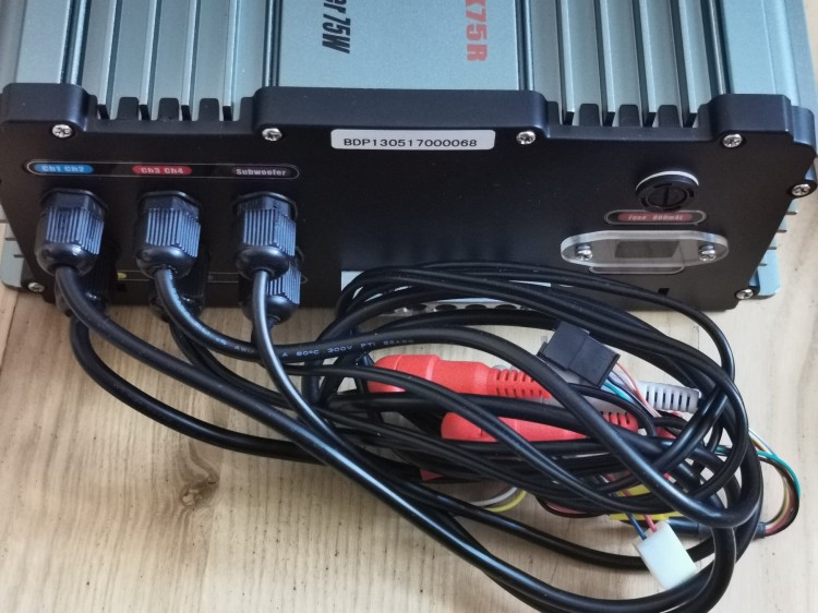 Wyprzedaż - Laufen Pilot + Wzmacniacz stereo Marine TK75R -101412