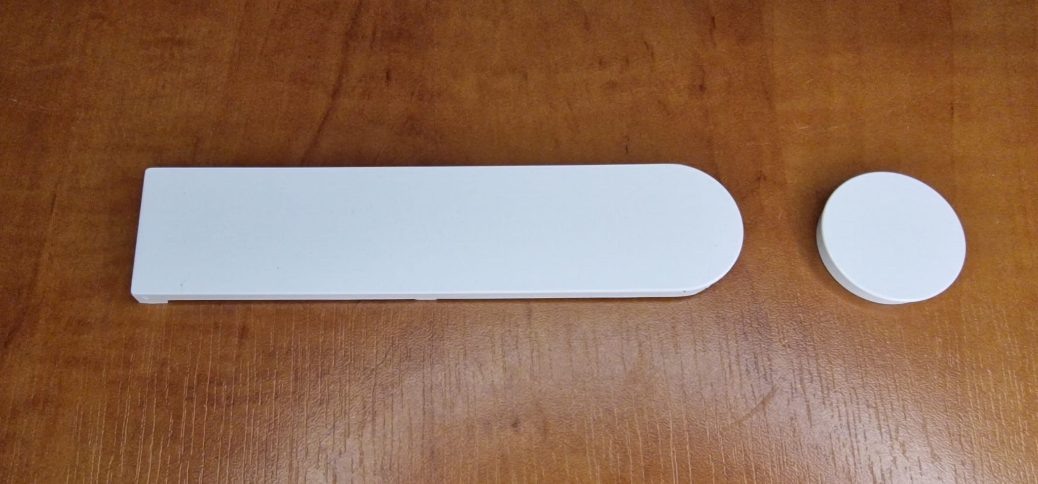 880978 OLI / Koło SLIM Przyciski Białe ( 2 elementy ) do IPLATE / 94131XXX