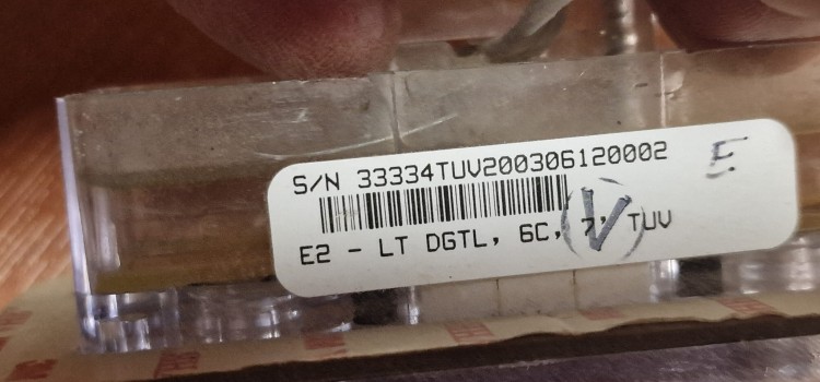 Balboa panel sterowania Lite Leader , 2 przyciskowy,LED Światło/Dysze-temp, 6-pinowy kabel telefoniczny - z filmem-102519